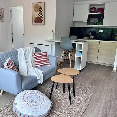 Terre D'occitan-metro-parking-balcon * راموفيل سانت آغْنْ