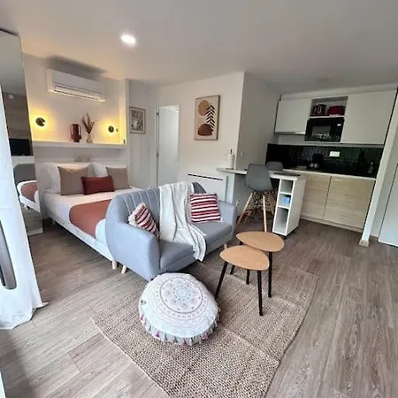 Terre D'occitan-metro-parking-balcon شقة *