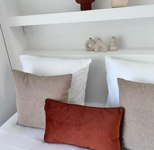 Terre D'occitan-metro-parking-balcon ラモンヴィル・サン・タニュ