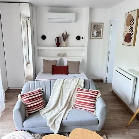 Апартаменты Terre D'occitan-metro-parking-balcon Рамонвиль-Сент-Ань