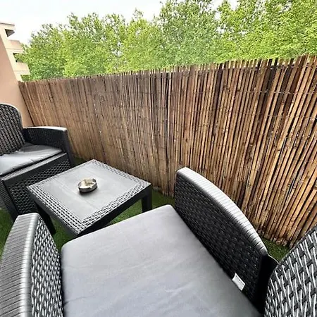 Terre D'occitan-metro-parking-balcon *